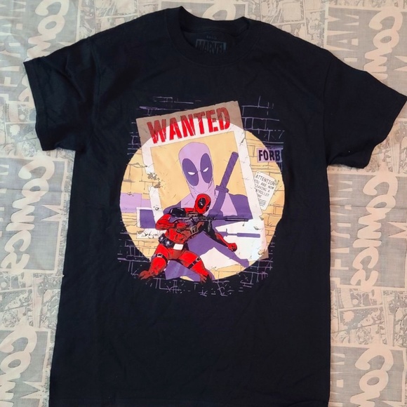 Marvel Comics Men's Deadpool Wanted T-Shirt | FREE - Picture 1 of 2